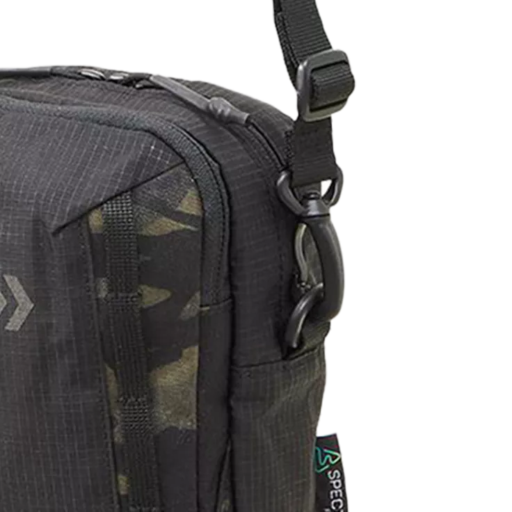 Сумка Daiwa Spectra Shoulder Pouch (A) Black - Фото №2